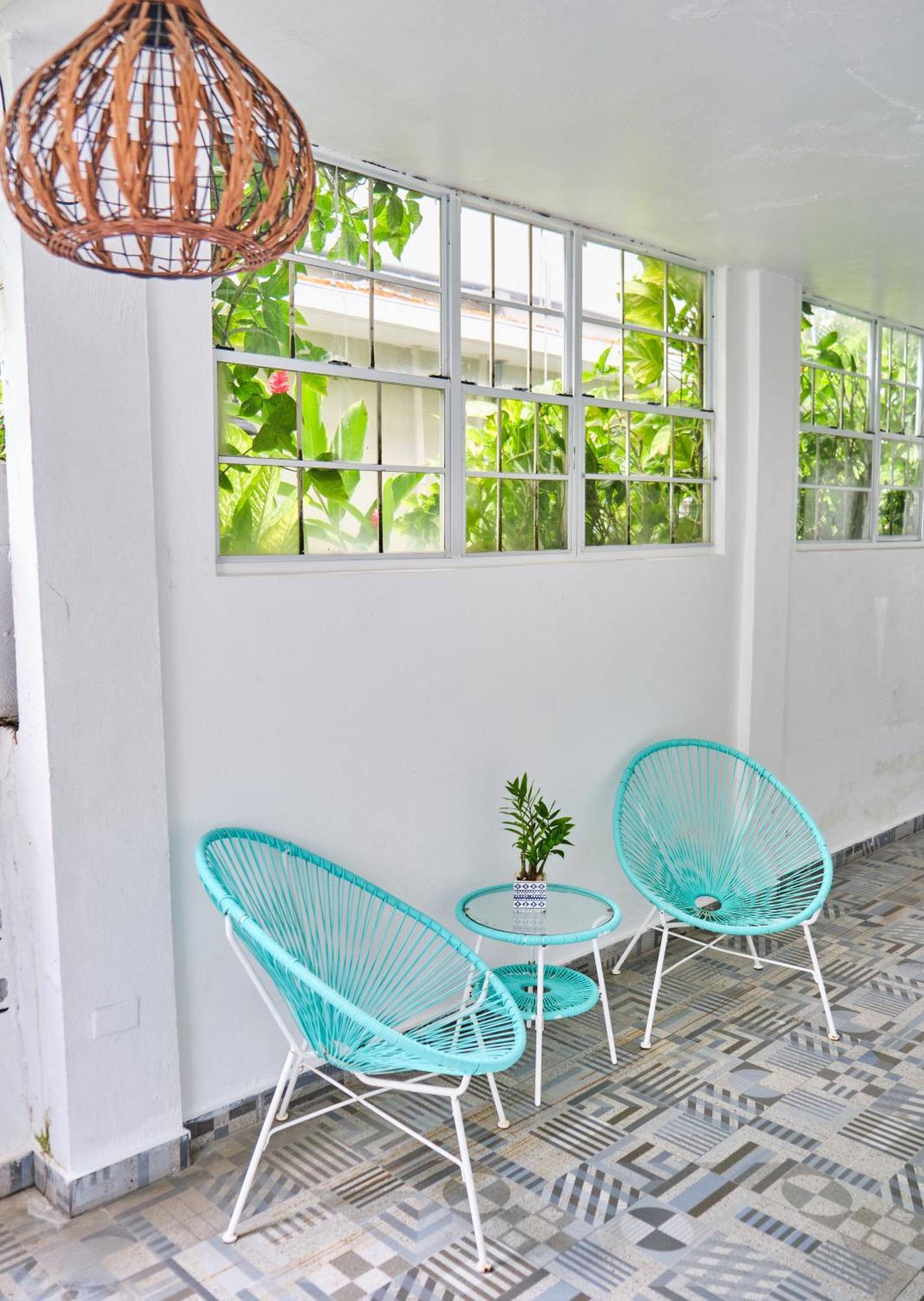 The Pelican Poshtel San Juan Exterior photo